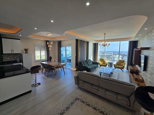 Stunning Resale Property in Prime Location
