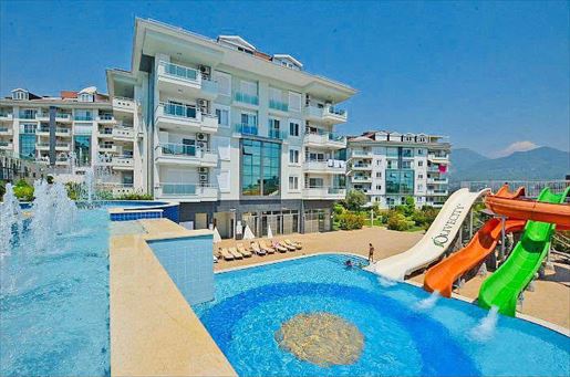 Luxurious 2+1 Oasis with Scenic Sea Views