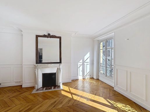 Appartement 5 pièces 105 m² · à Paris 9ème · 105 m² · 1 390 000 €