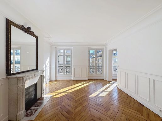 Appartement 5 pièces 108 m² · à Paris 9ème · 108 m² · 1 495 000 €