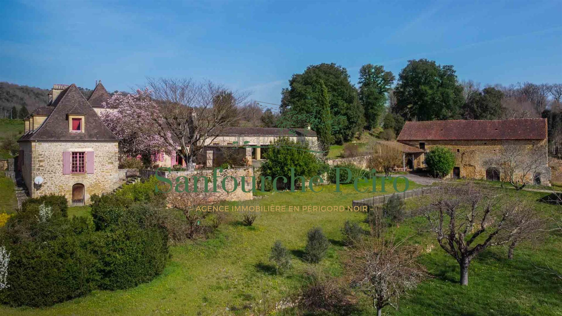 Maison à vendre, 181m², Vitrac