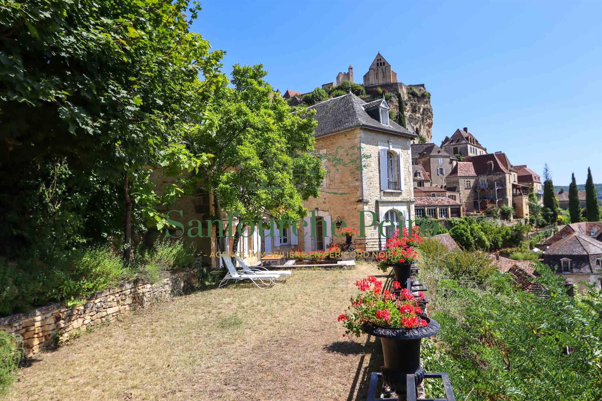 Maison à vendre, 263m², Beynac-et-Cazenac