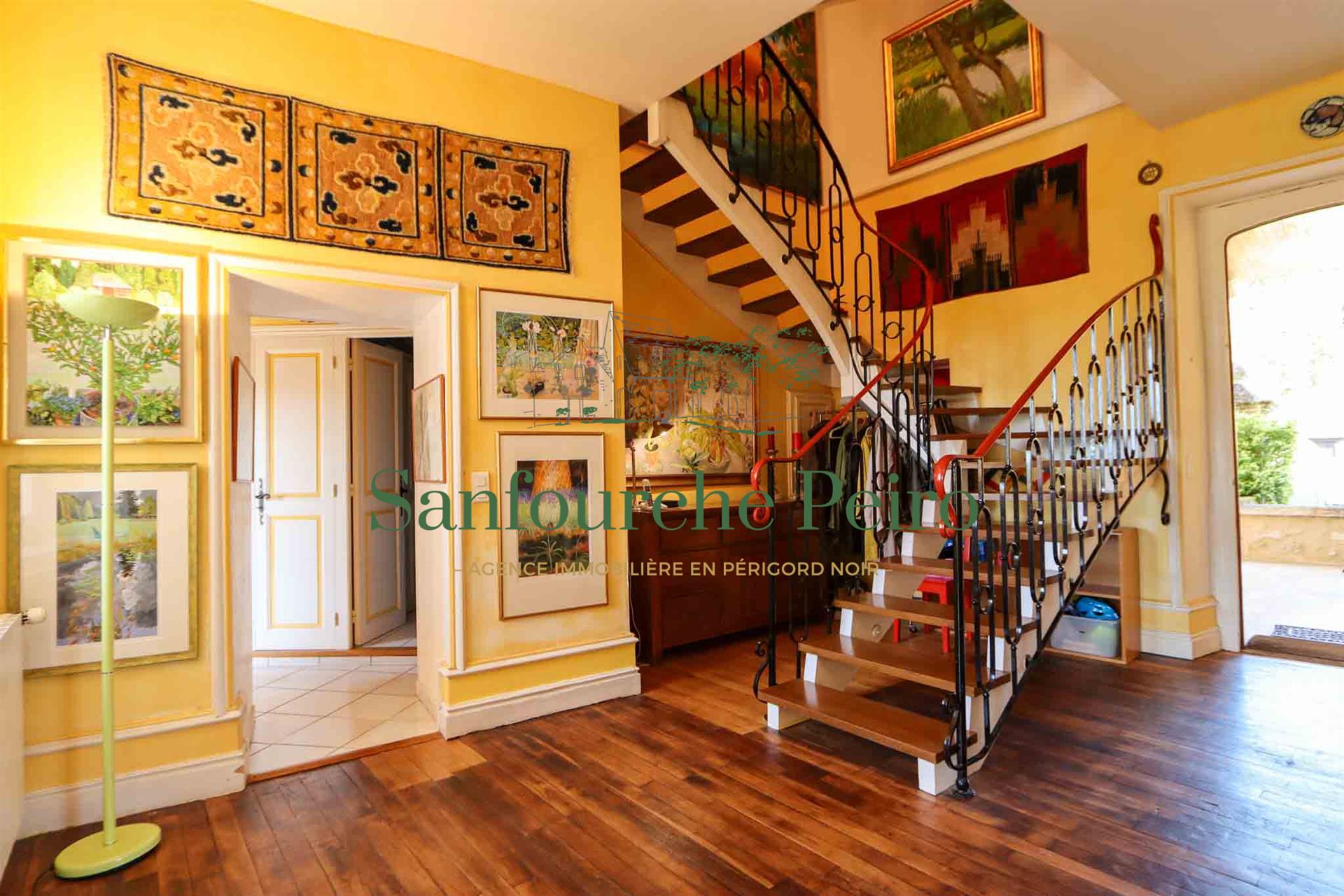 Maison à vendre, 263m², Beynac-et-Cazenac
