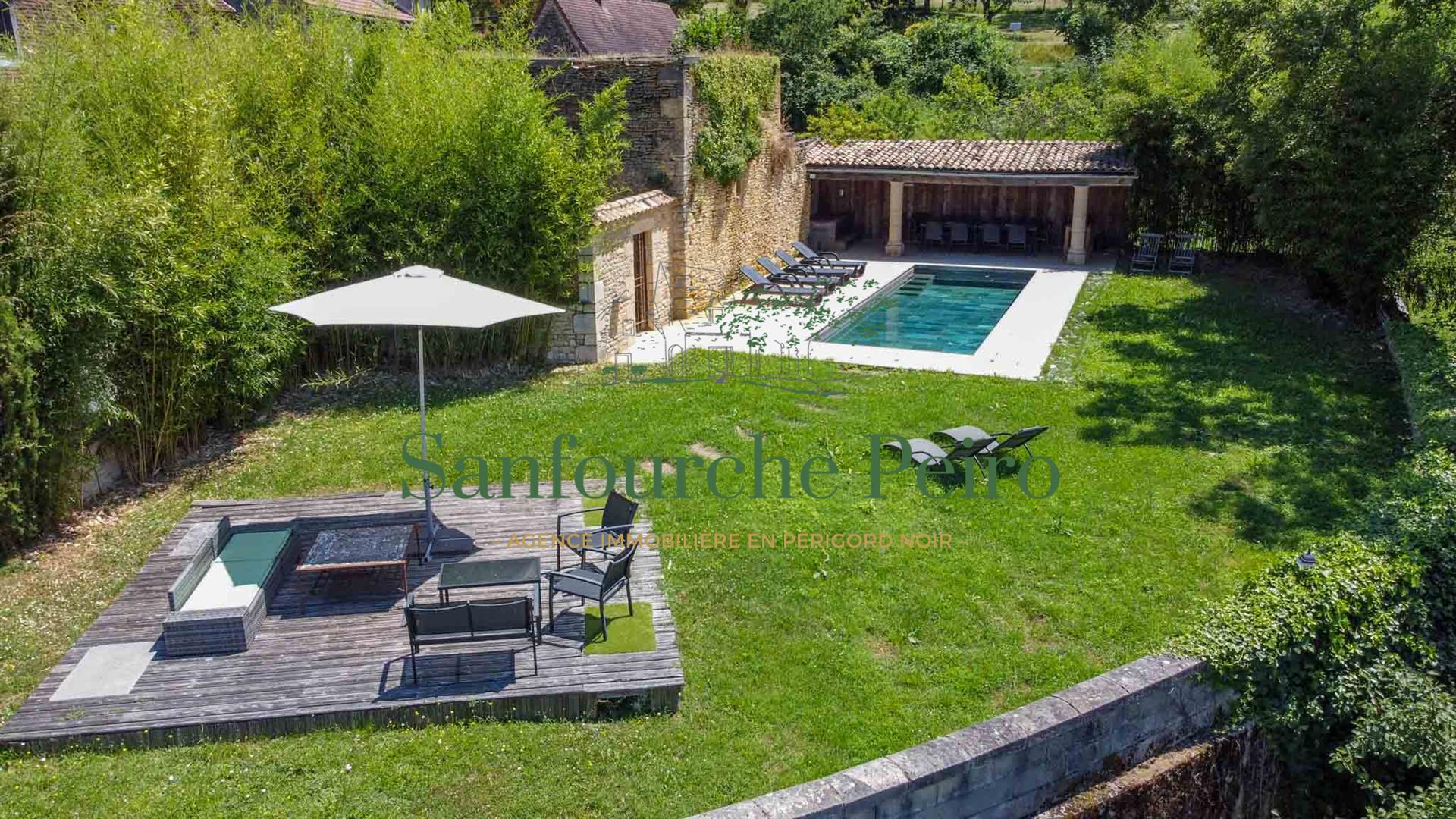 Maison à vendre, 403m², Sarlat-la-Canéda