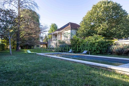 Maison 10 pièces 171 m² · à Sarlat-la-Canéda · 171 m² · 499 000 €