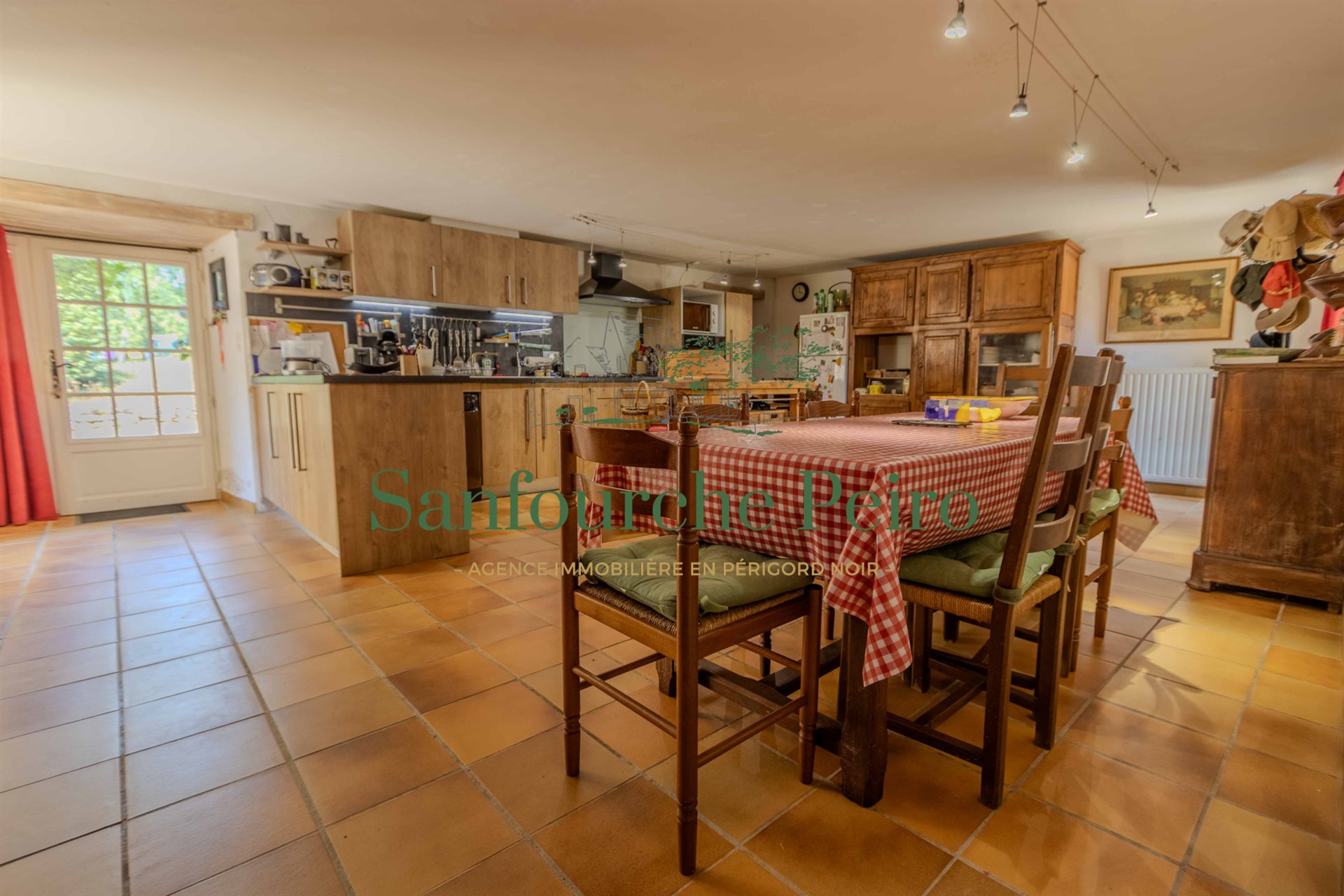 Maison à vendre, 187m², Coux-et-Bigaroque