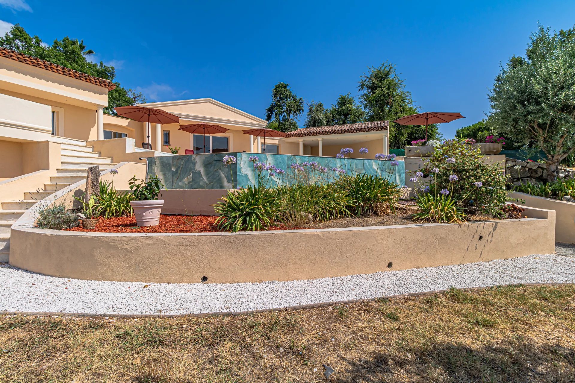 Maison à vendre, 373m², Châteauneuf-Grasse