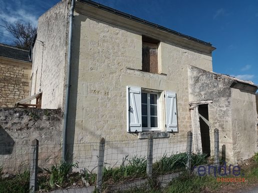 Maison 5 pièces 110 m² · à Chinon · 110 m² · 50 000 €