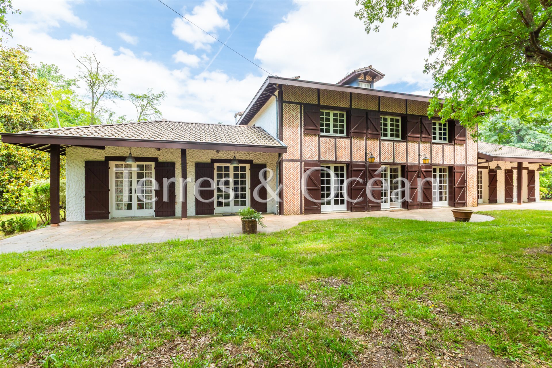 Maison à vendre, 477m², Léon