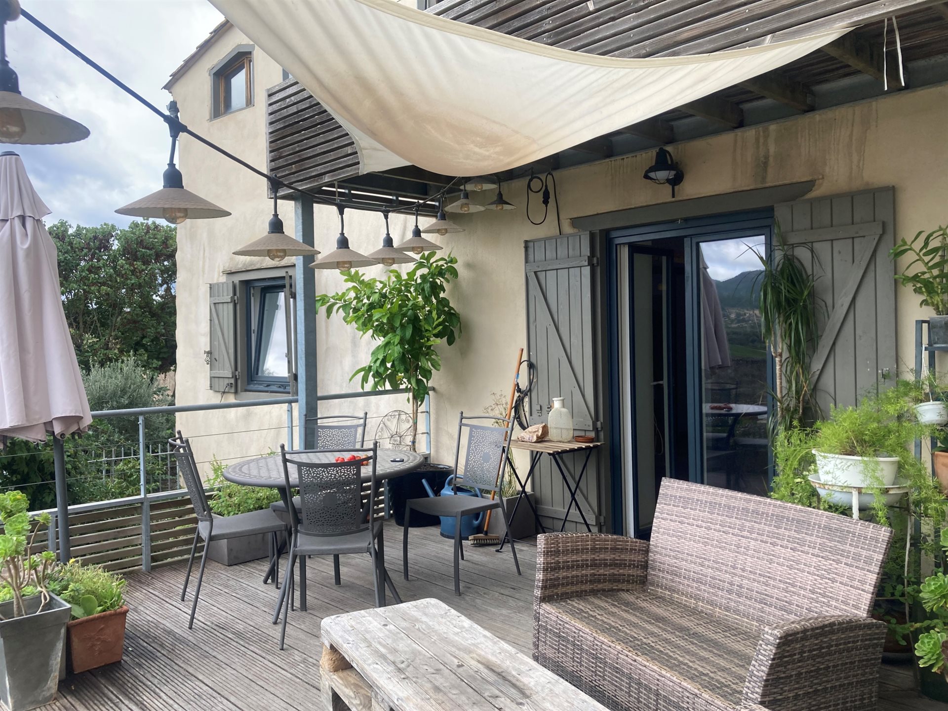 Maison à vendre, 250m², Gardie