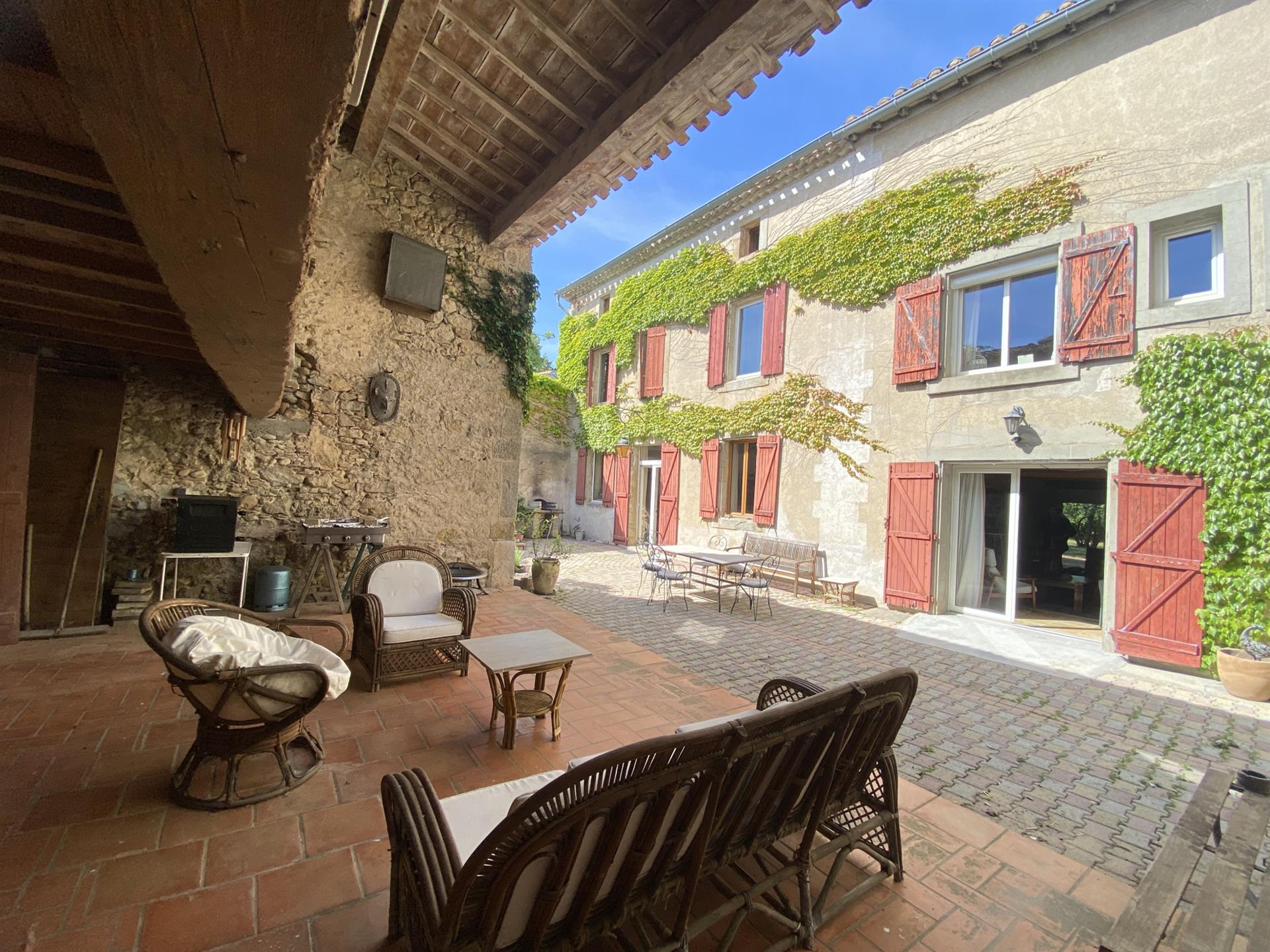 Maison à vendre, 349m², Preixan