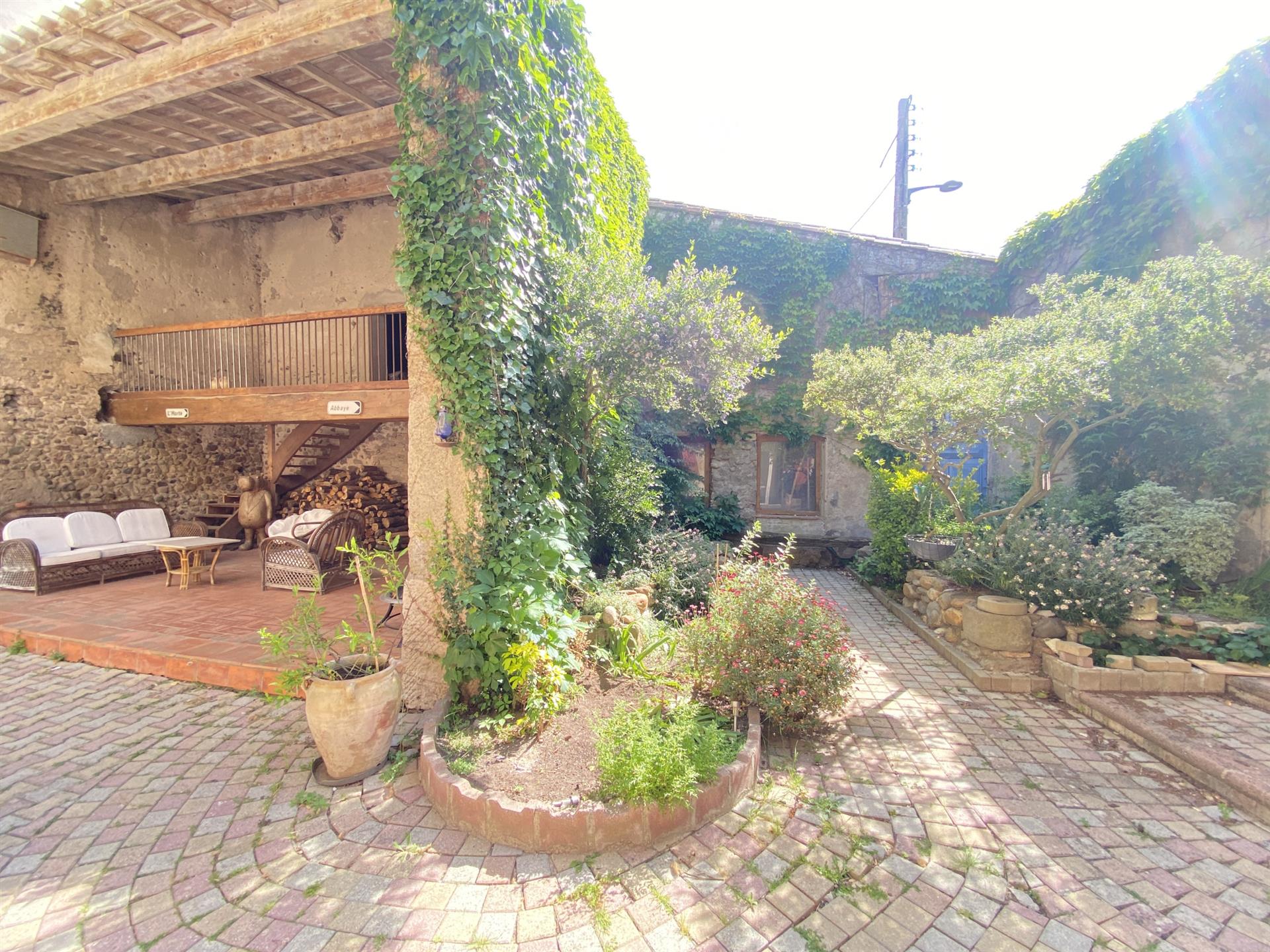 Maison à vendre, 349m², Preixan