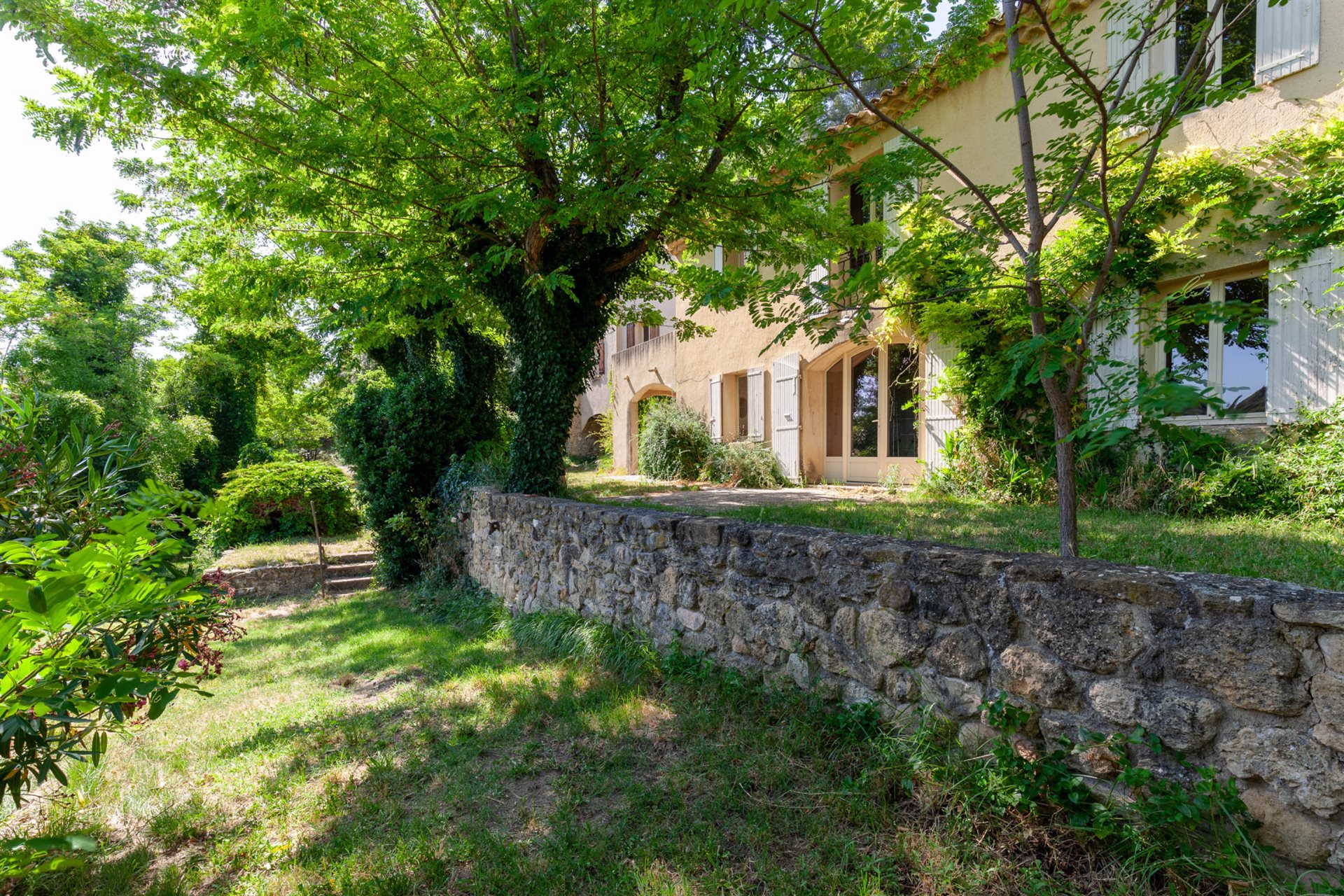 Maison à vendre, 400m², Vaugines