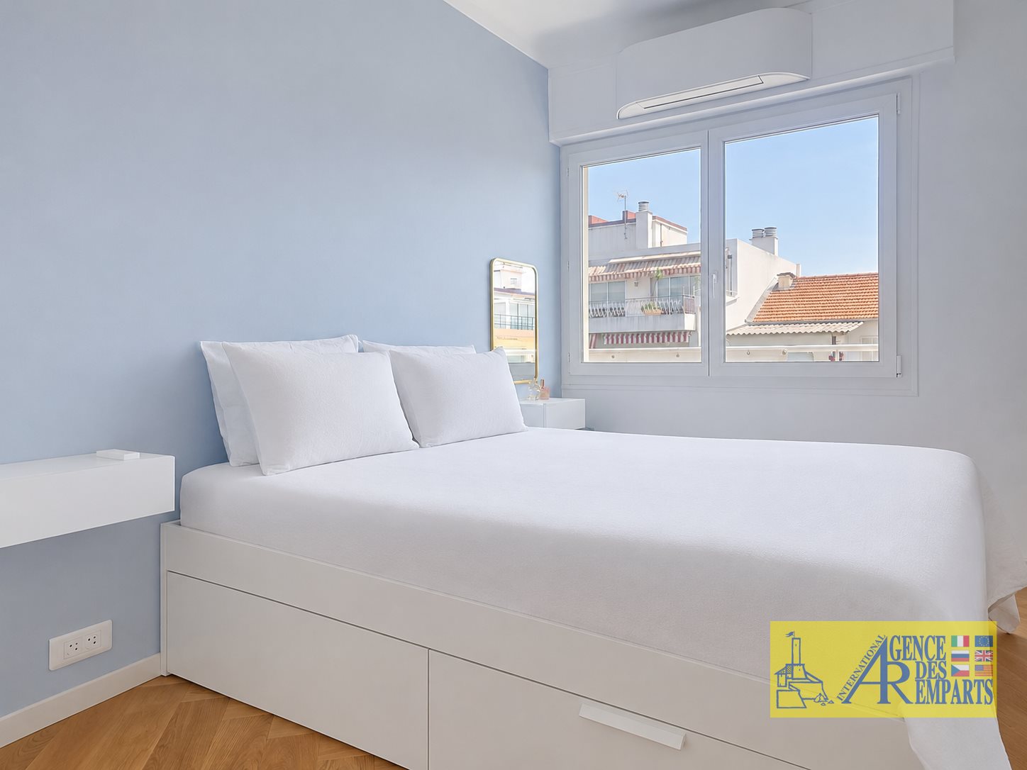 Appartement – Antibes, Centre Ville, Juan-les-Pins - Plus