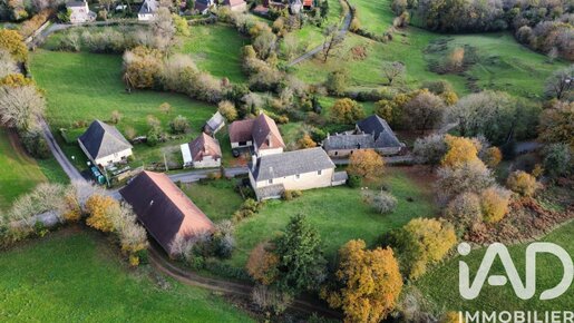 Maison 8 pièces 240 m² · à Juillac · 240 m² · 307 600 €