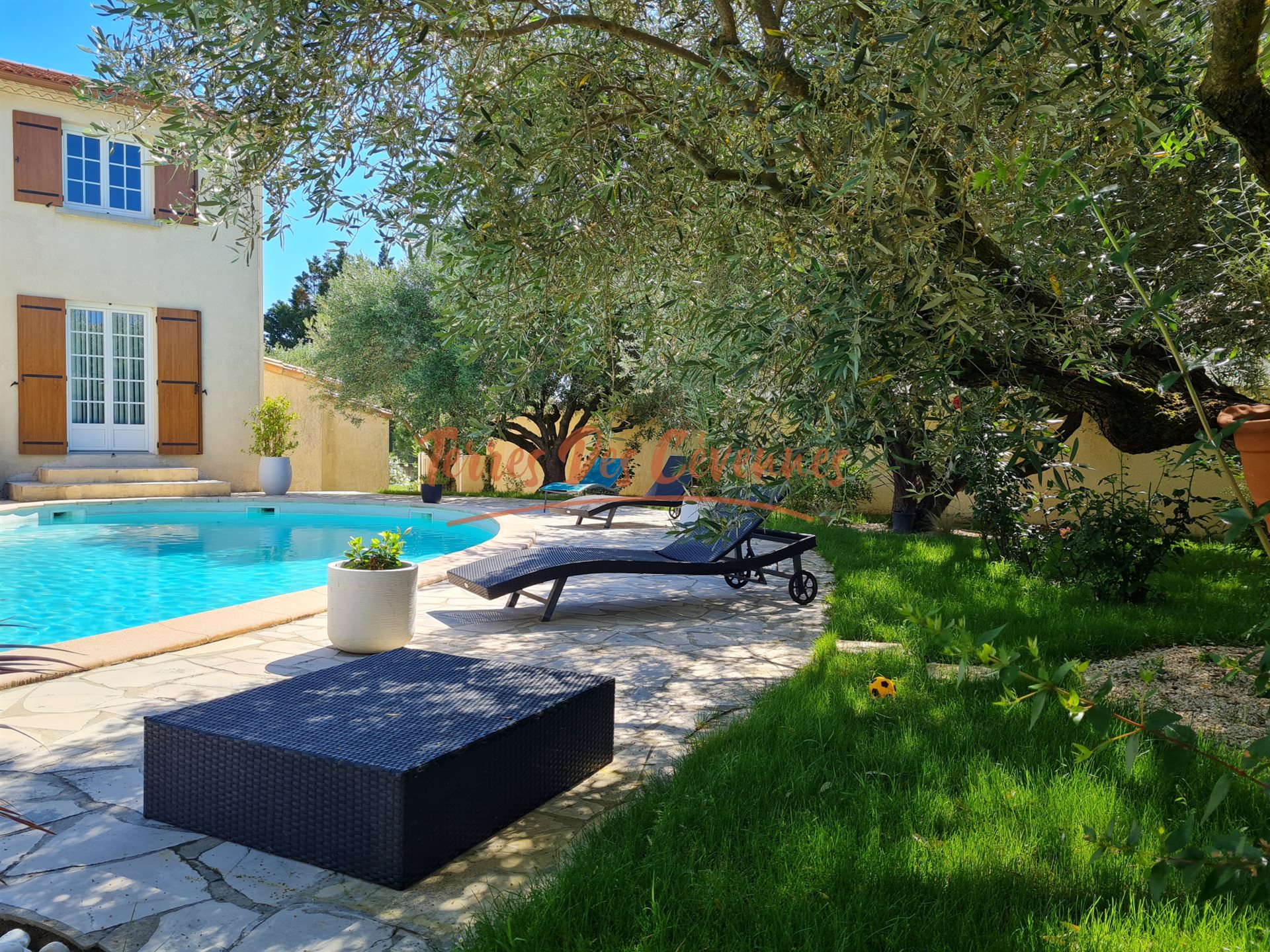 Maison à vendre, 202m², Saint-Privat-des-Vieux