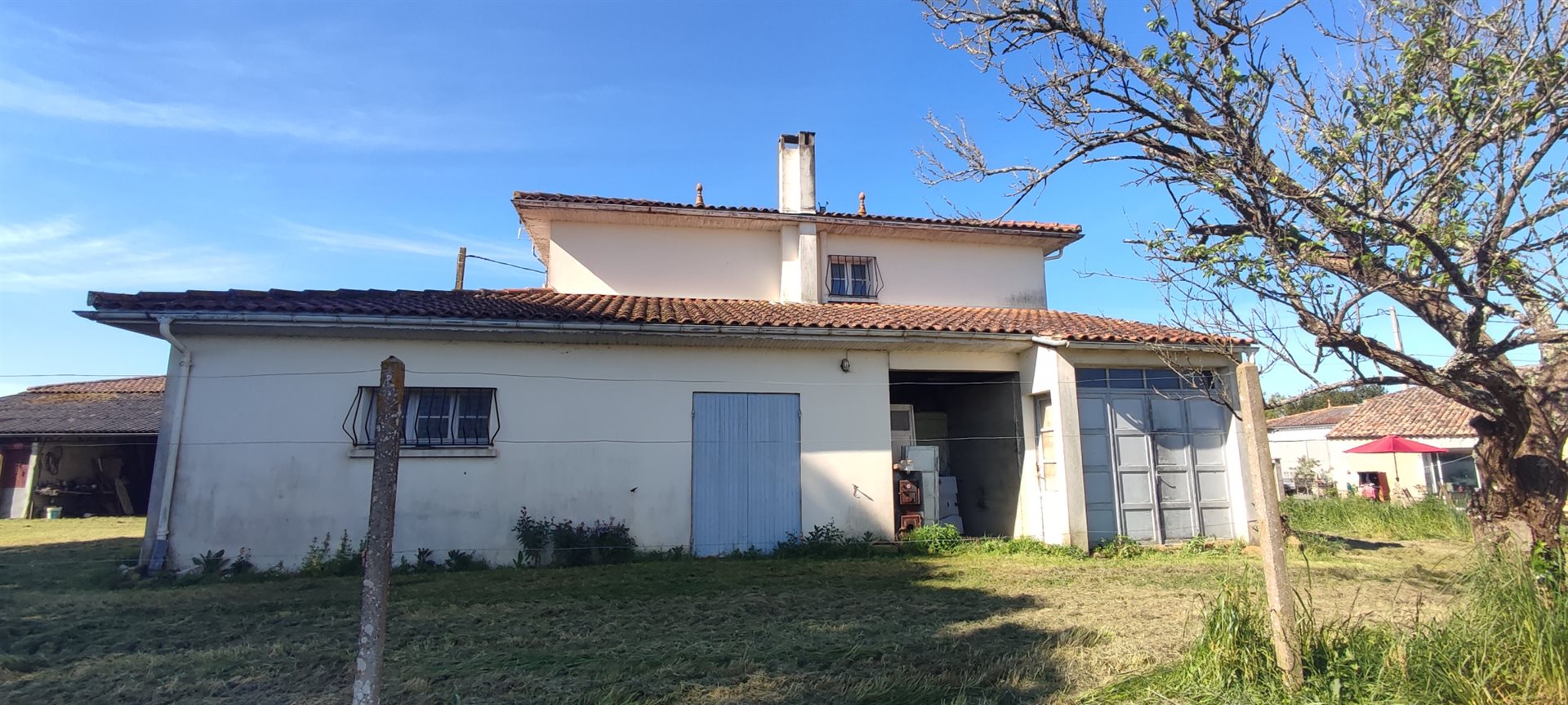 Maison à vendre, 120m², Chenac-Saint-Seurin-d'Uzet