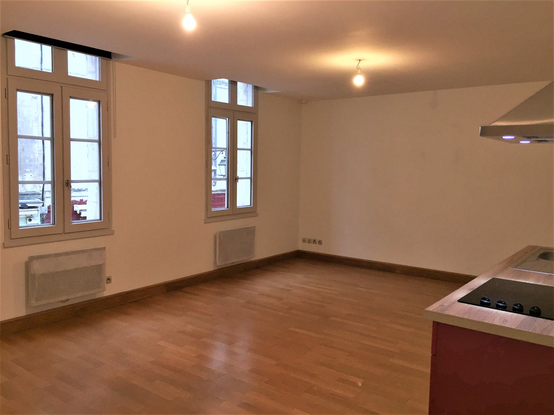 Appartement à louer, 45m², Saintes