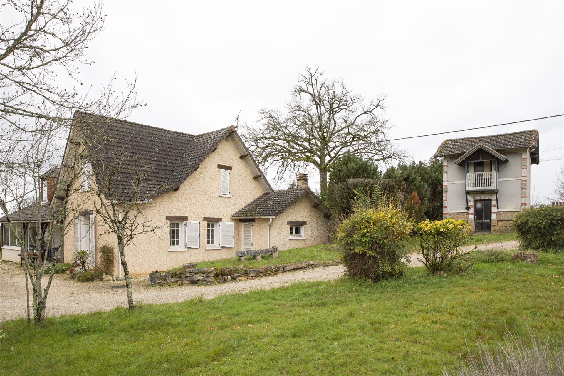 Maison à vendre, 197m², Nontron