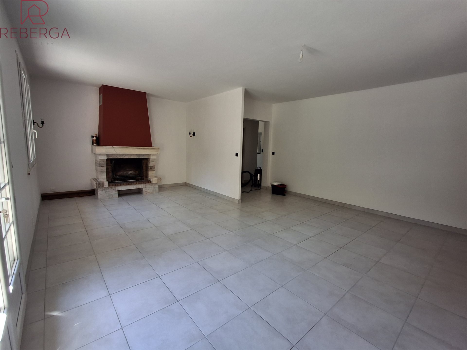Maison à louer, 117m², Escoussens