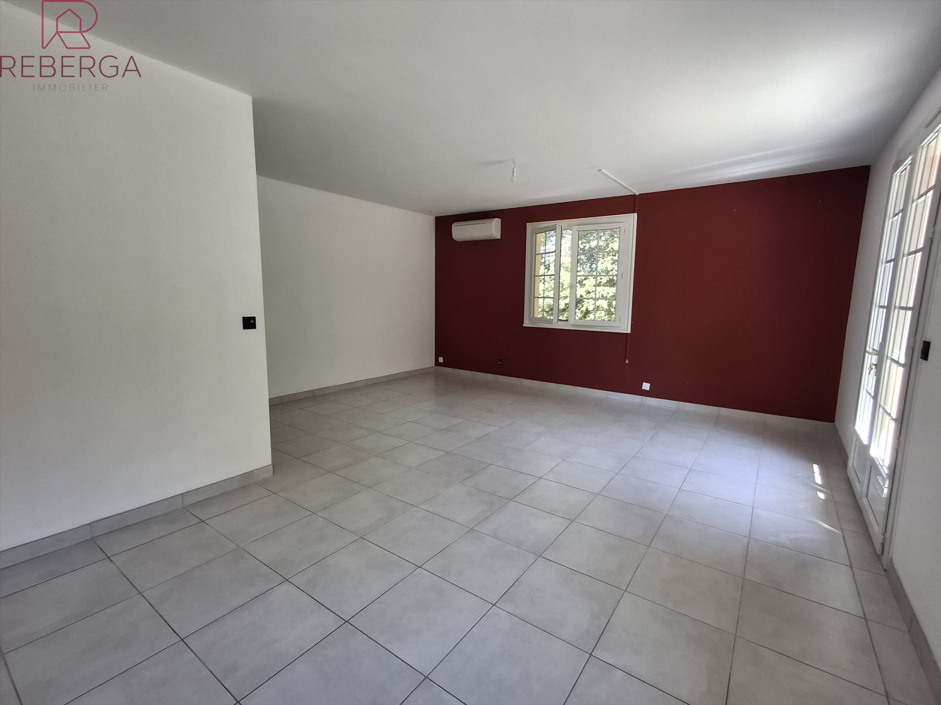 Maison à louer, 117m², Escoussens