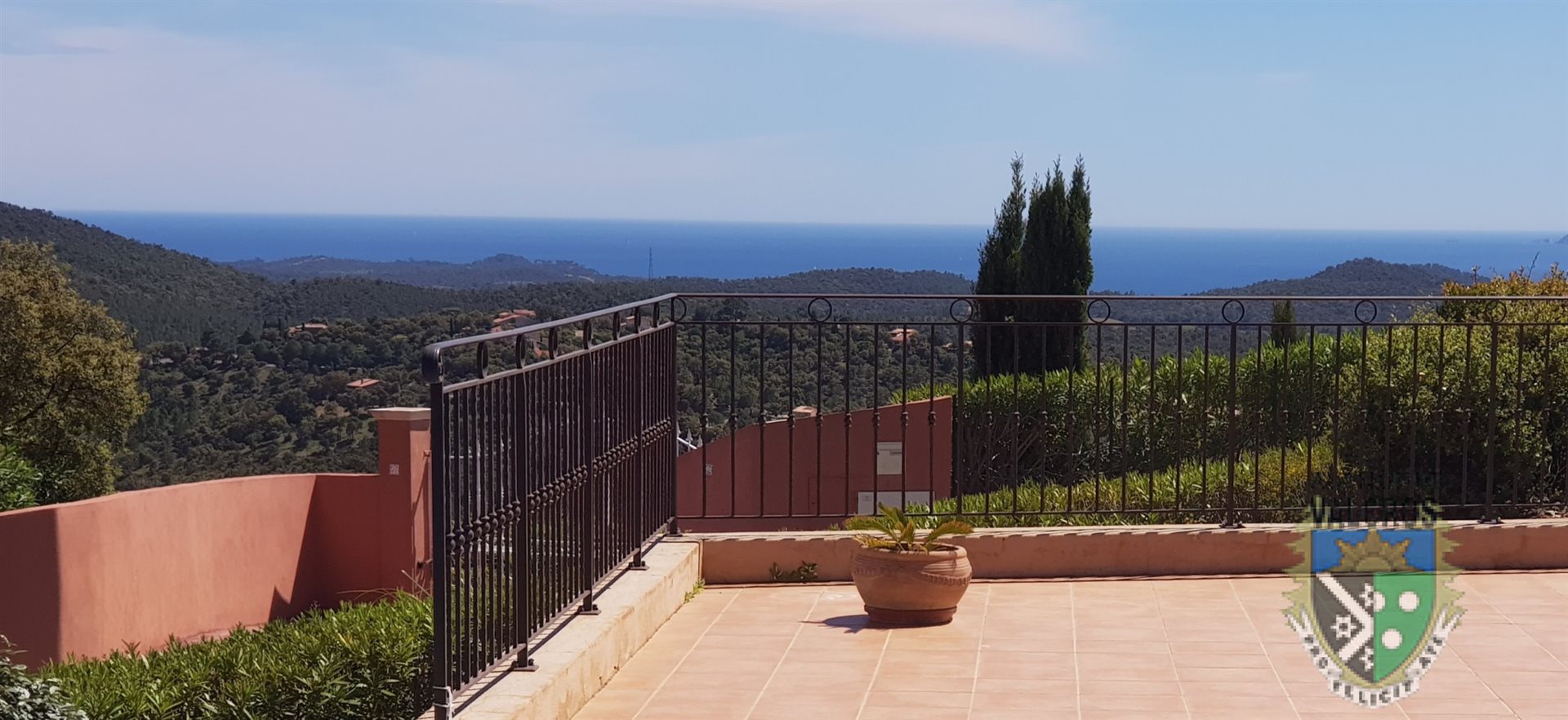 Maison à vendre, 210m², La Londe-les-Maures