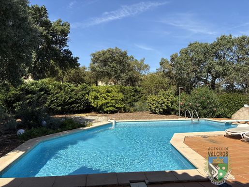 Maison 5 pièces 163 m² · à La Londe-les-Maures · 163 m² · 769 000 €