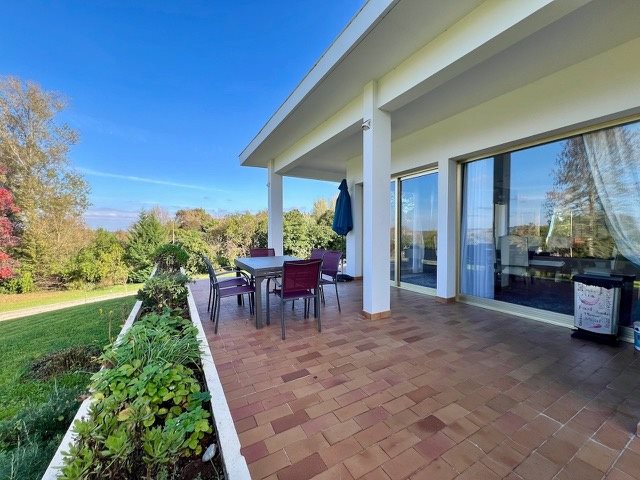 Maison à vendre, 246m², Sainte-Livrade-sur-Lot