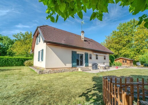 Maison 5 pièces 124 m² · à Commenailles · 124 m² · 229 000 €
