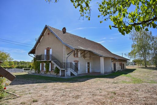 Maison 6 pièces 145 m² · à La Chaux-en-Bresse · 145 m² · 172 000 €