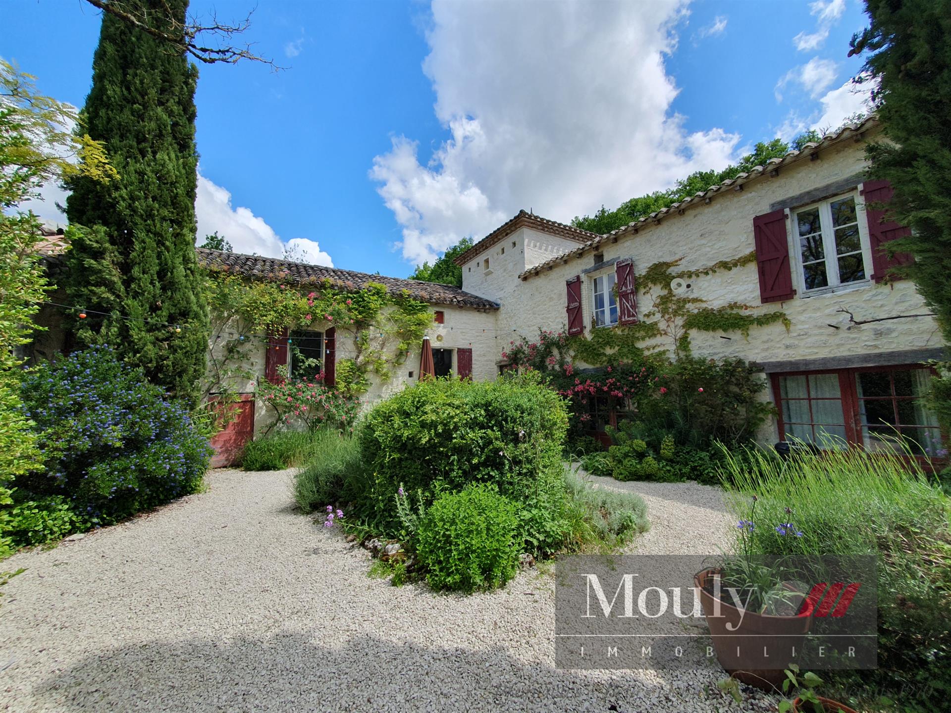 Maison à vendre, 200m², Montcuq-en-Quercy-Blanc