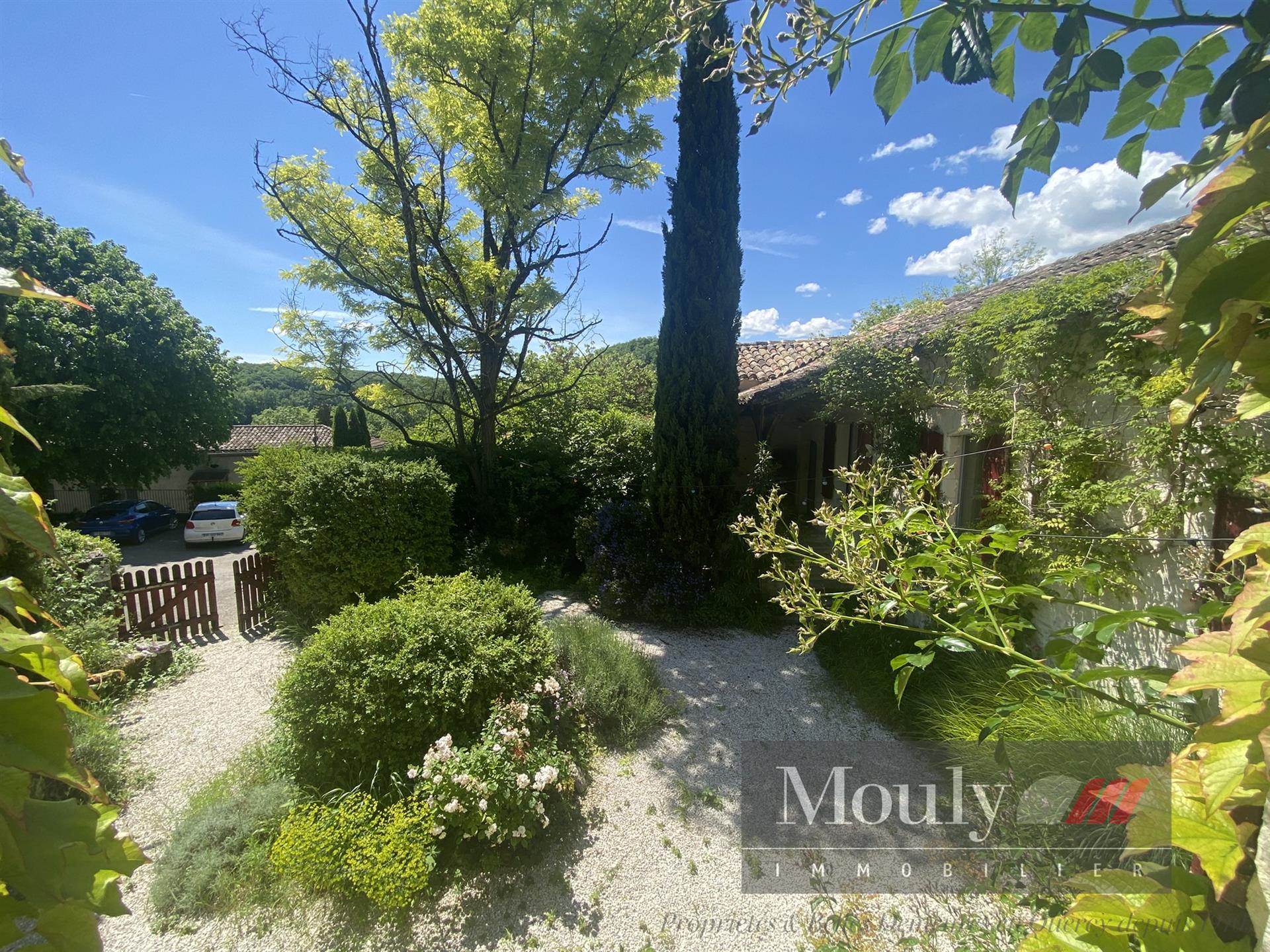 Maison à vendre, 200m², Montcuq-en-Quercy-Blanc