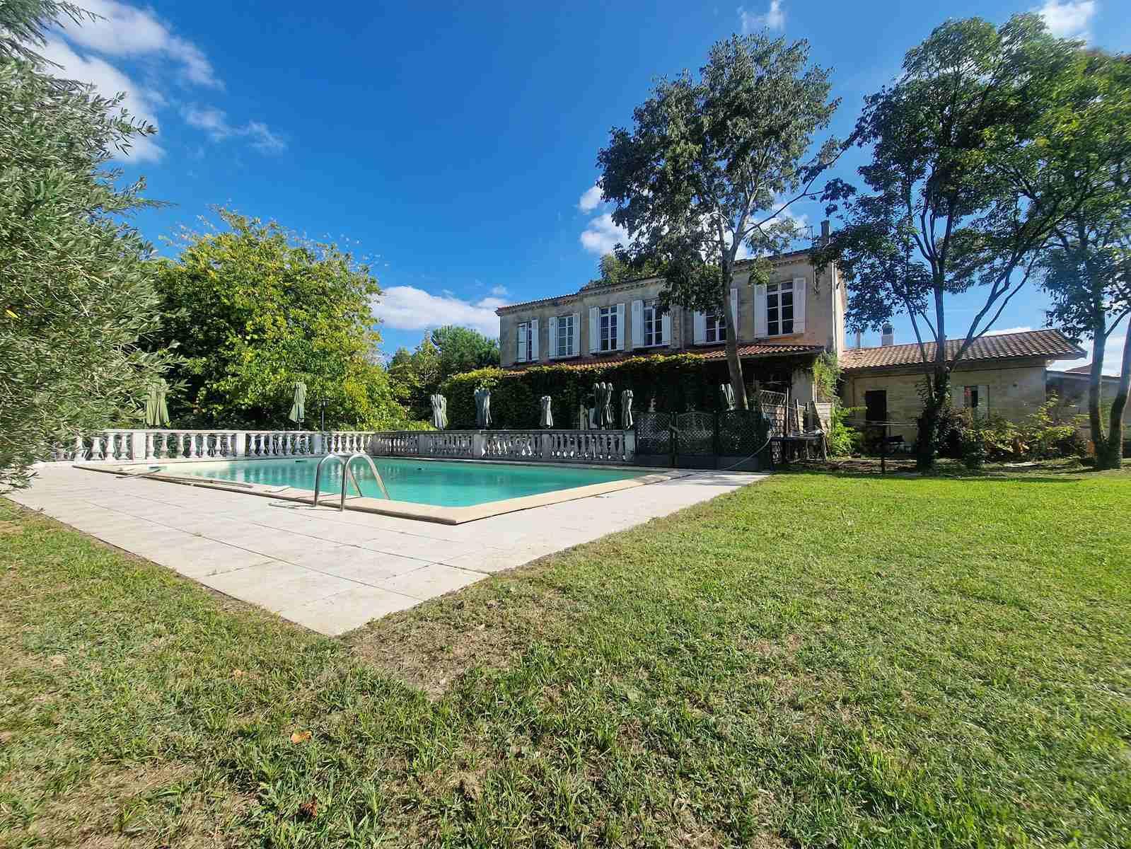 Maison à vendre, 354m², Villenave-d'Ornon