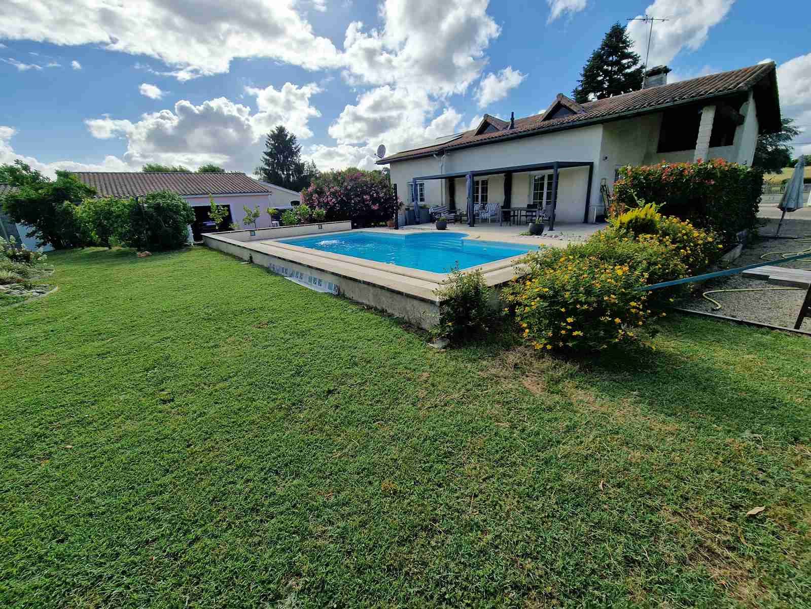 Maison à vendre, 115m², Prignac-et-Marcamps
