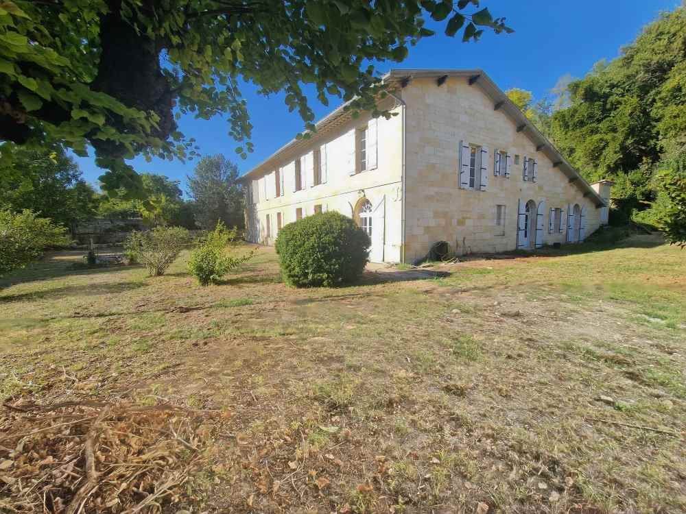 Maison à vendre, 320m², Bayon-sur-Gironde