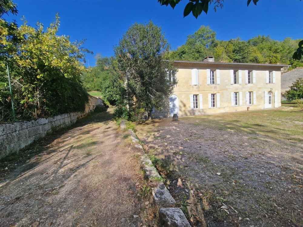 Maison à vendre, 320m², Bayon-sur-Gironde