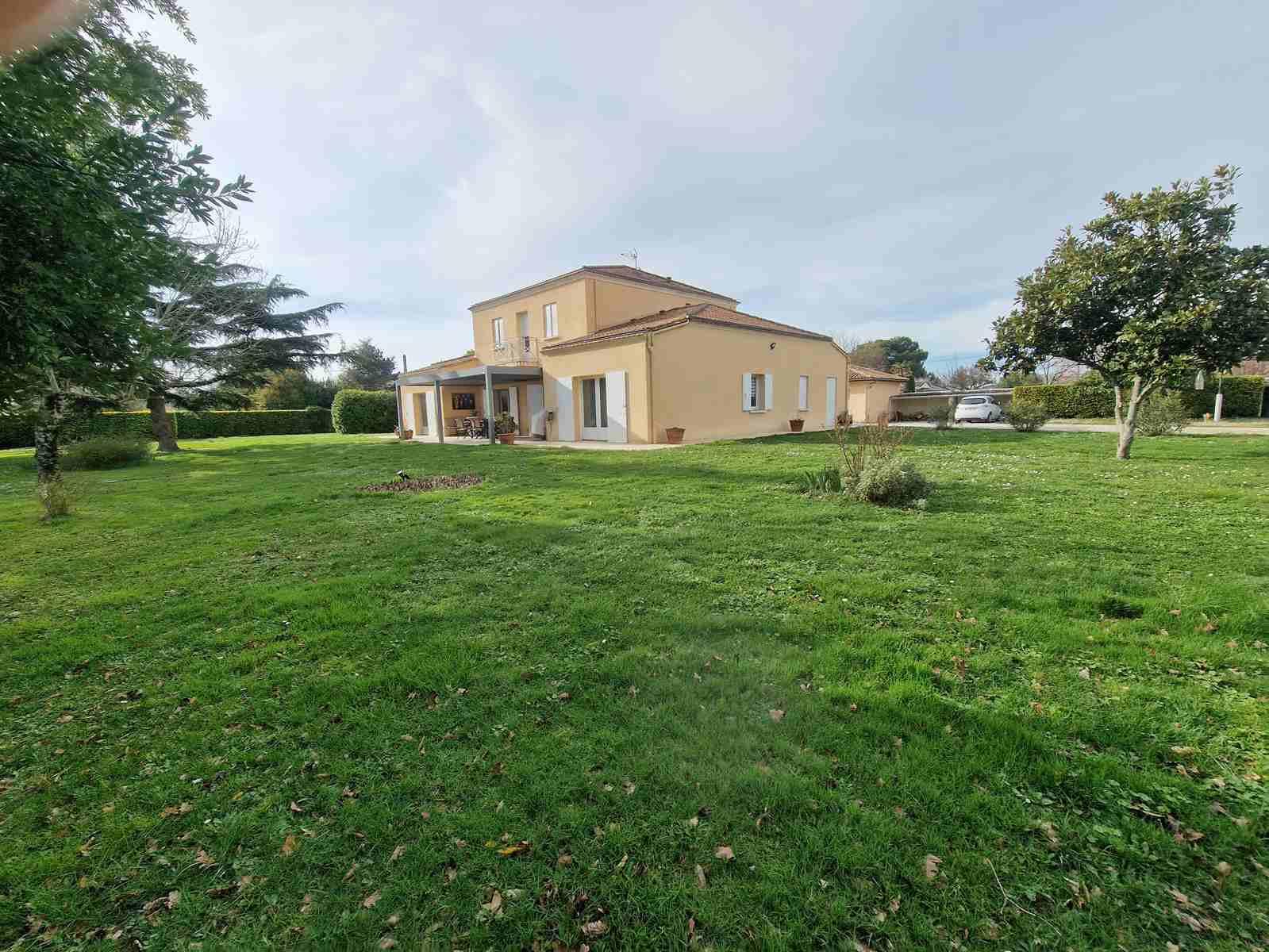 Maison à vendre, 255m², Saint-Seurin-de-Cursac