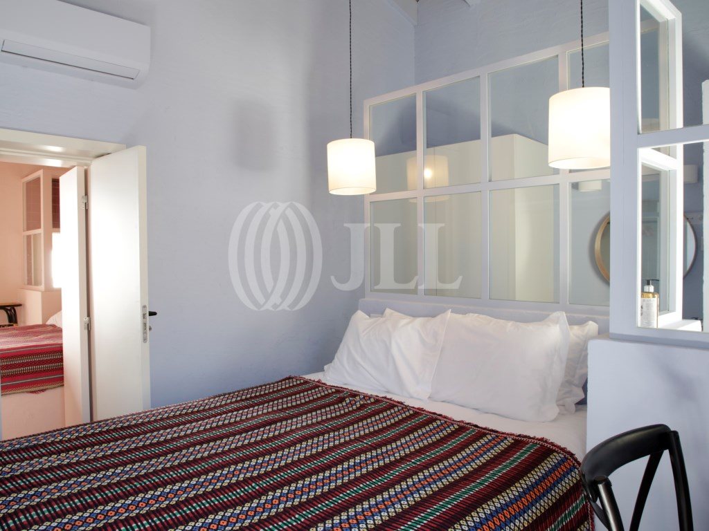11-Bedroom villa with swimming pool, in Grândola
