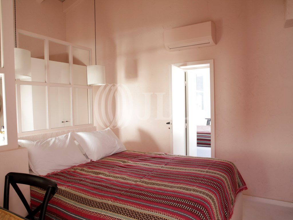 11-Bedroom villa with swimming pool, in Grândola