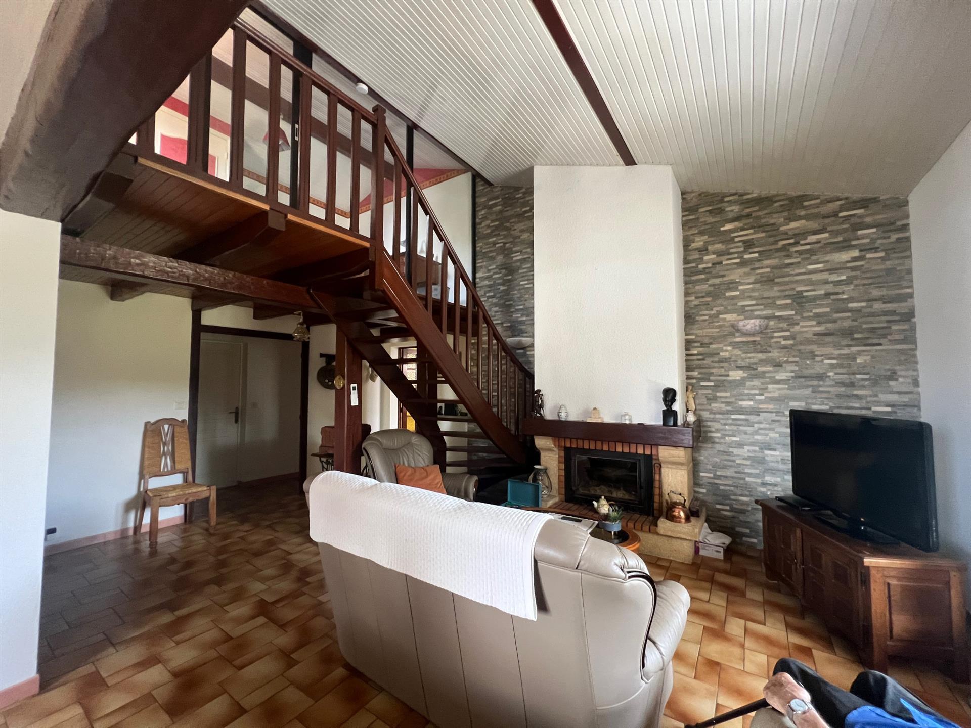 Maison à vendre, 104m², Bias