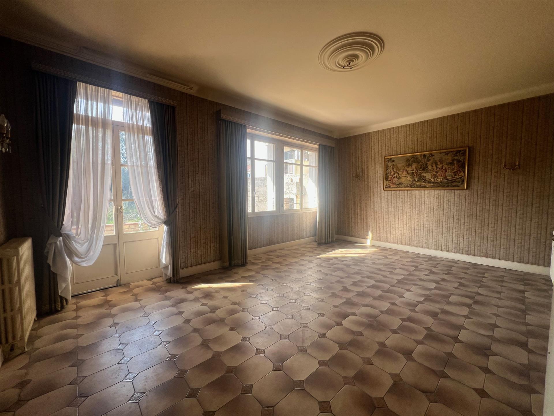 Maison à vendre, 240m², Villeneuve-sur-Lot