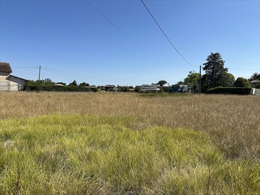 Terrain 1332 m² · à Monflanquin · 1 332 m² · 33 500 €
