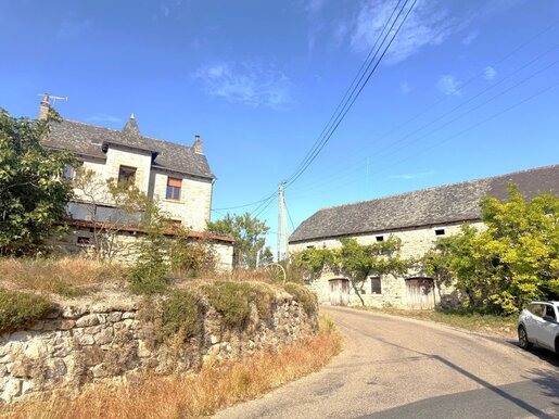 Maison 9 pièces 137 m² · à Sénergues · 137 m² · 245 000 €