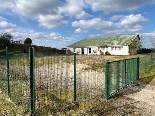 Local commercial 310 m² · à Ribérac · 310 m² · 144 000 €