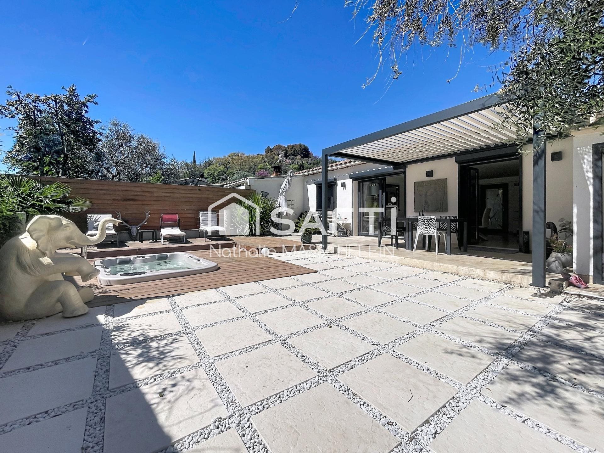 Maison à vendre, 75m², Tourrettes