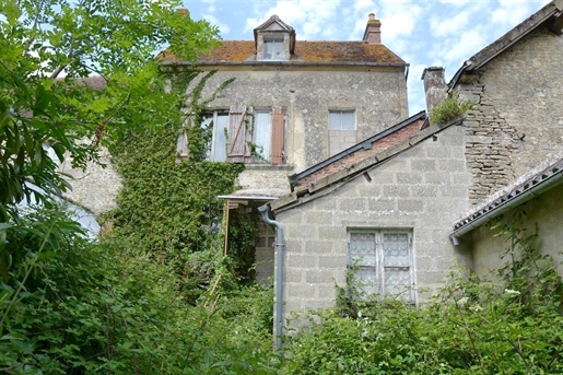Maison 5 pièces 112 m² · à Nonant-le-Pin · 112 m² · 44 000 €