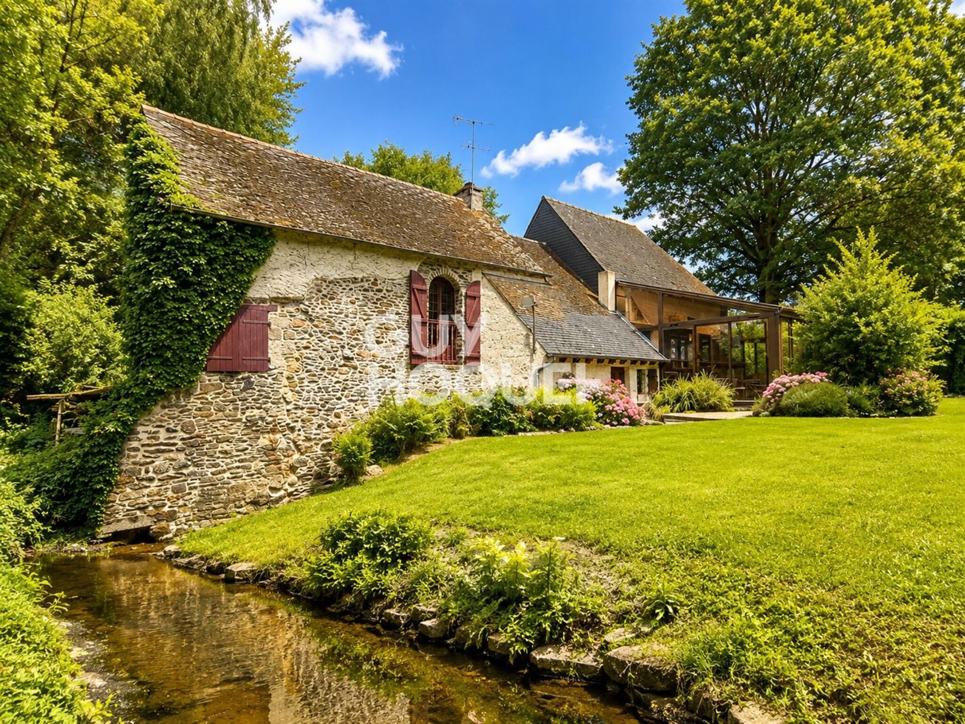 Maison à vendre, 245m², Eréac