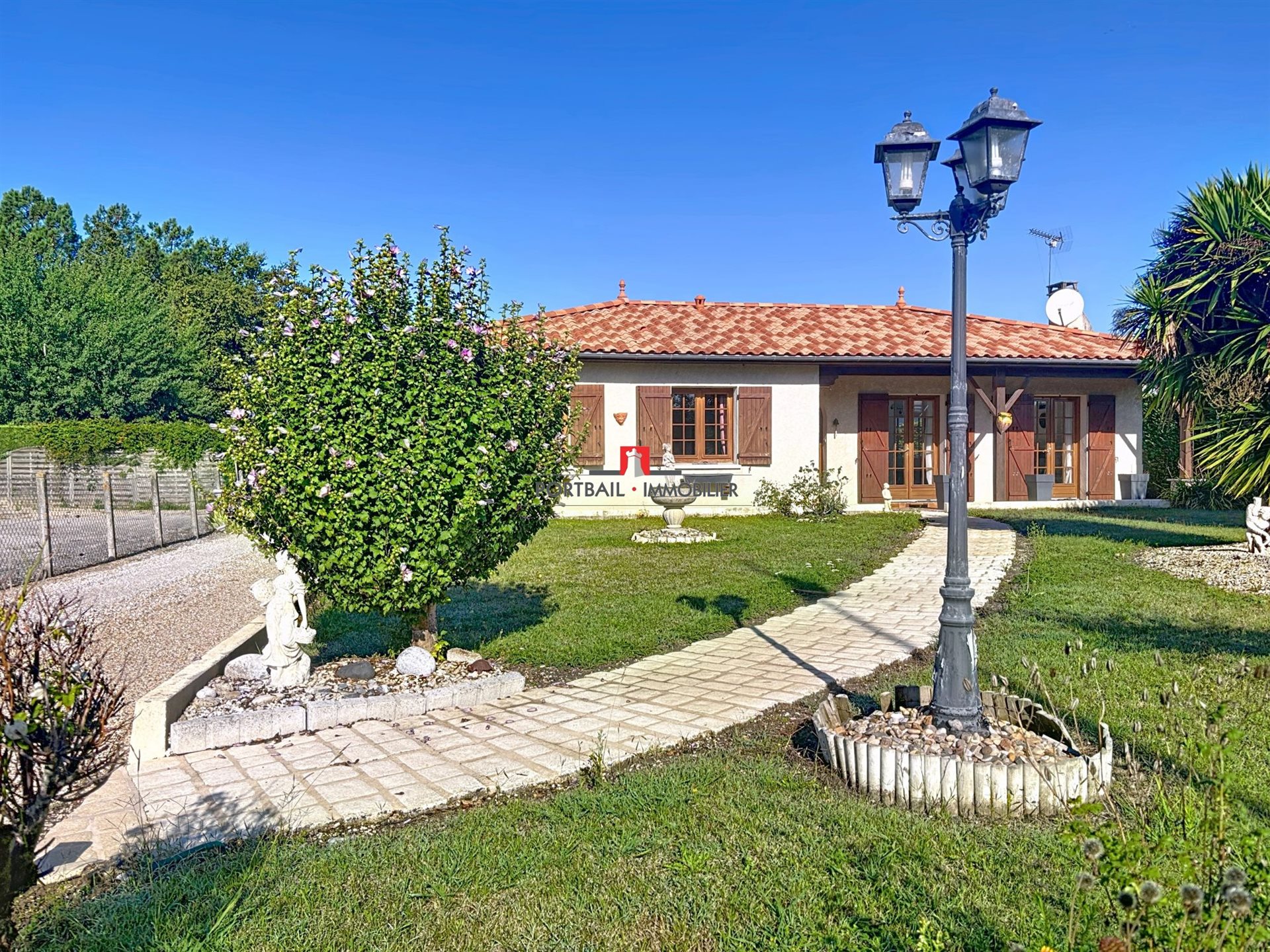 Maison à vendre, 110m², Eyrans