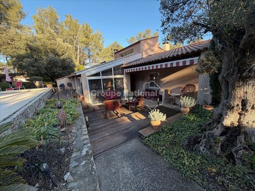 Maison 6 pièces 204 m² · à Langlade · 204 m² · 649 000 €