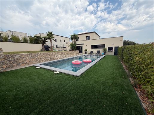 Maison 6 pièces 150 m² · à Nîmes · 150 m² · 649 000 €